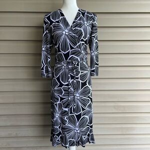 •Chico’s• Floral Print Jersey Knit Faux Wrap Dress - Size 12